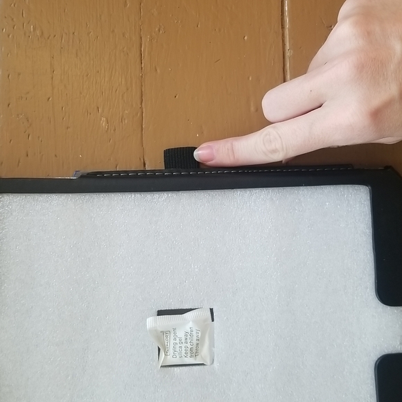 Fintie iPad 5/6/7 Case Cover - Picture 6 of 11